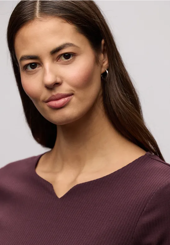 Basic Shirt mit Rippstruktur jazz berry