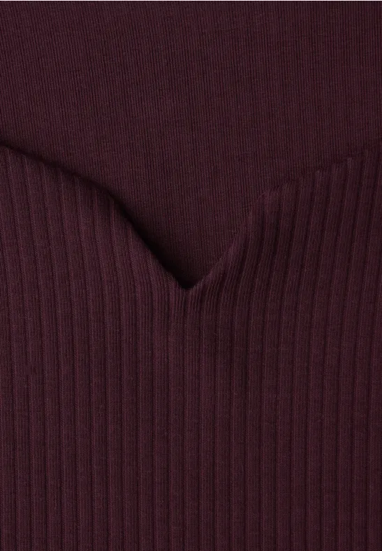 Basic Shirt mit Rippstruktur jazz berry
