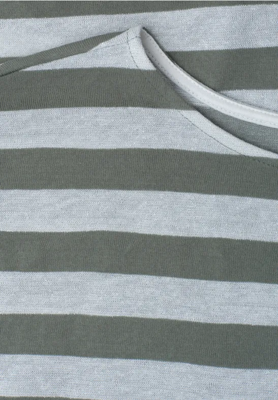 Close-up van grijs gestreept stof met een witte koord.