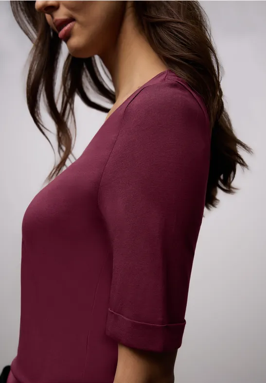 T-Shirt mit Turn-Up truffle red