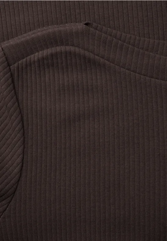 Shirt in Rippstruktur molten earth