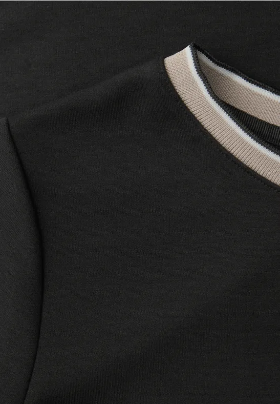 T-shirt avec détail contrasté Black