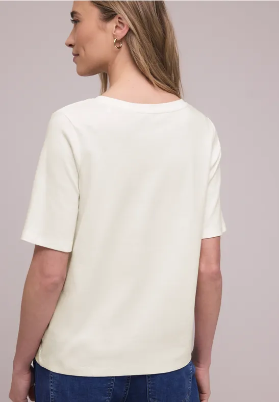 Basic T-Shirt mit V-Neck in Unifarbe off white