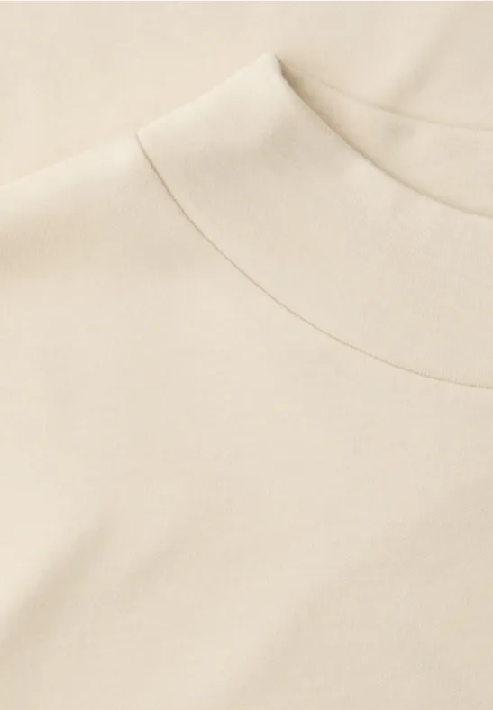 T-shirt de base avec Turtle Neck smoke beige