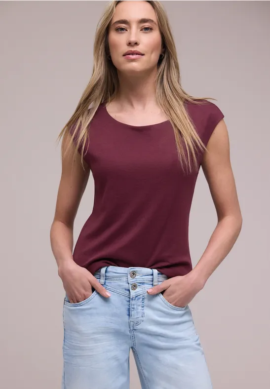 Basic Shirt mit U-Boot-Ausschnitt truffle red