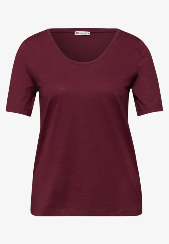Damen T-Shirt in Bordeaux mit Rundhalsausschnitt und halblangen Ärmeln.