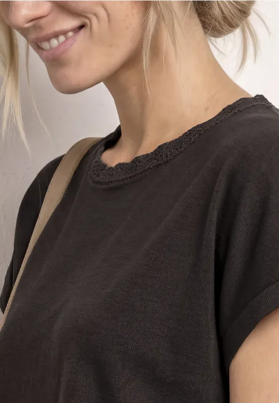 Shirt met ronde hals en decoratieve tape espresso brown