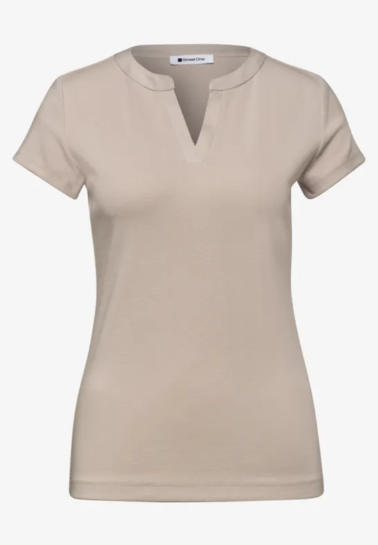Beige Kurzarm-Shirt mit V-förmigem Ausschnitt für Damen.