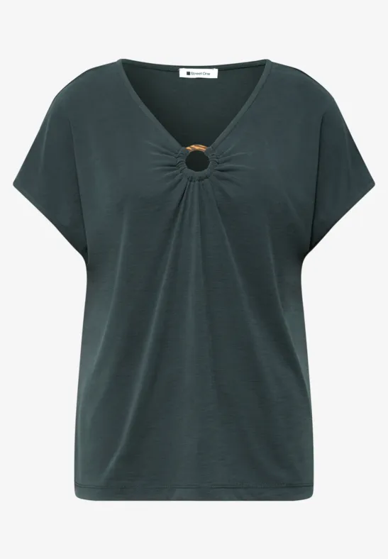 Damen-T-Shirt in dunklem Grün mit lockerem Schnitt, V-Ausschnitt und dekorativem Metallring in der Brustmitte