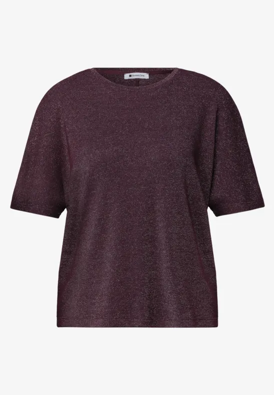 Een simpel donkerpaars dames-T-shirt met korte mouwen en ronde hals.