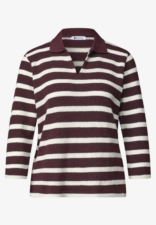 Weinrotes und weißes gestreiftes Langarm-Poloshirt mit V-Ausschnitt und Kragen.