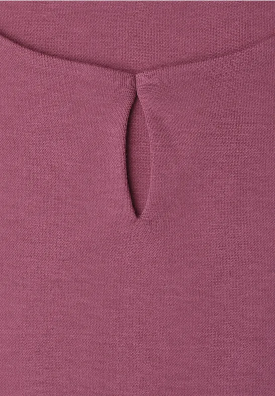 Tissu jersey mauve avec une ouverture goutte d'eau au centre