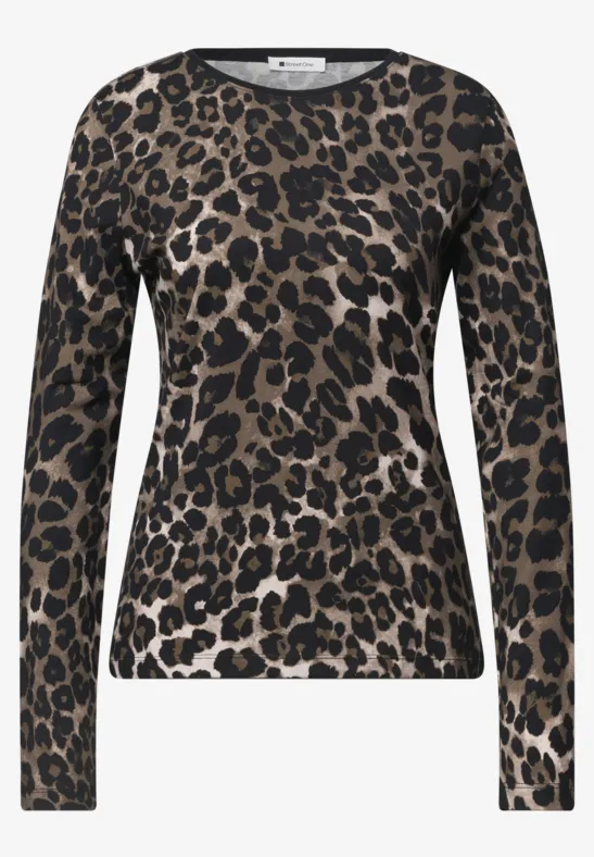 Langarmshirt mit Leopardenmuster in Braun und Schwarz.