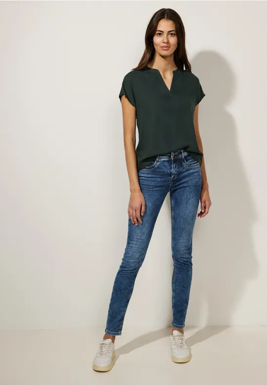 Blusenshirt in Unifarbe hillside green