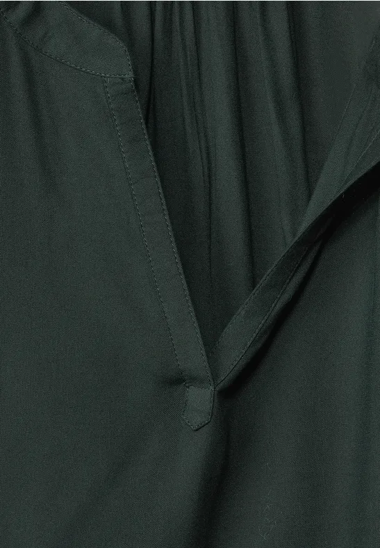 Blusenshirt in Unifarbe hillside green