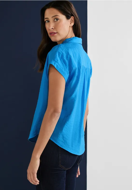 Kurzarmbluse mit Hemdkragen splash blue