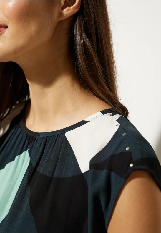 Blusenshirt mit Nietendeko cool vintage green