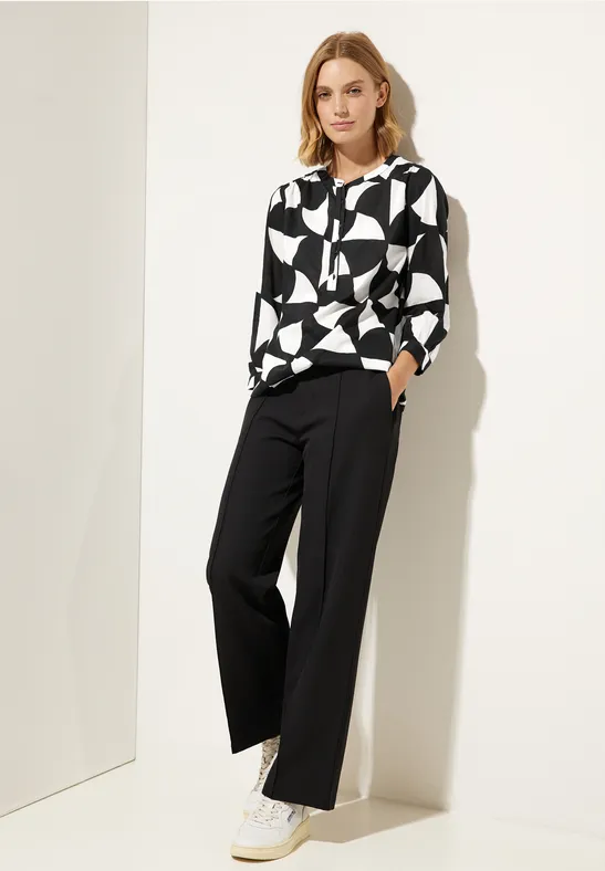 Bluse mit Knopfleiste Black