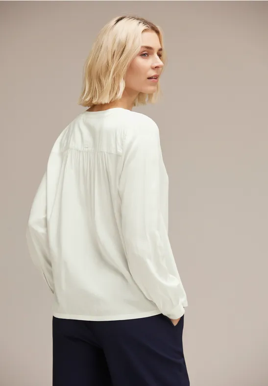 Viskosebluse mit Knopfleiste off white