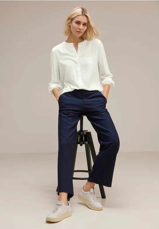 Viskosebluse mit Knopfleiste off white