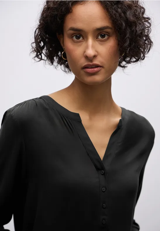 Basic Bluse in Unifarbe Black