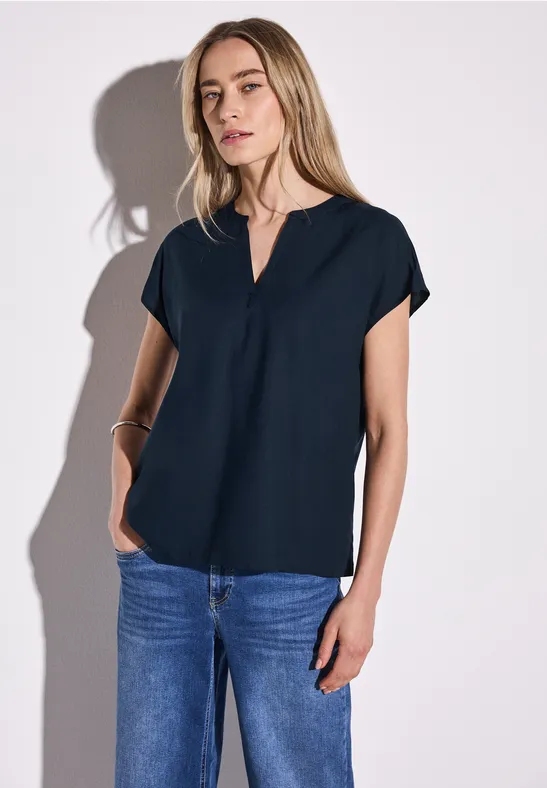 Bluse in Unifarbe deep blue