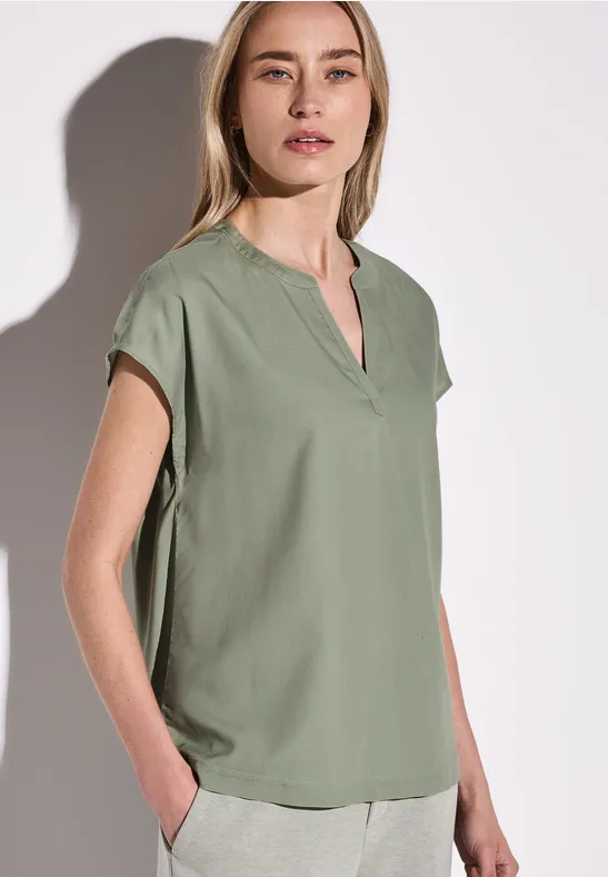 Bluse in Unifarbe dusty milky green