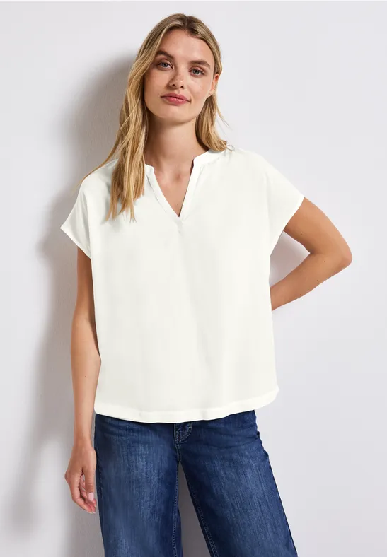 Split Neck Bluse in Unifarbe off white