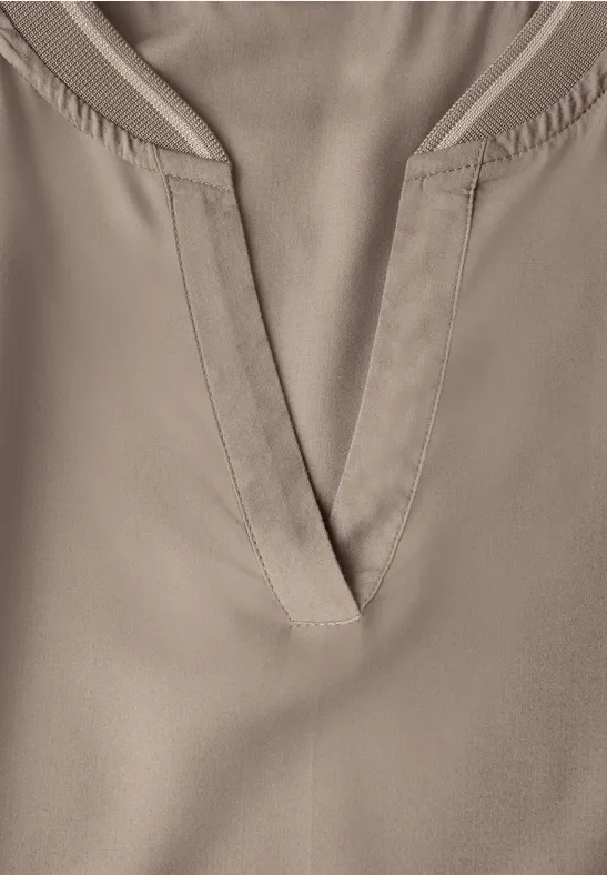 Blouse met gespleten hals en tape bark brown
