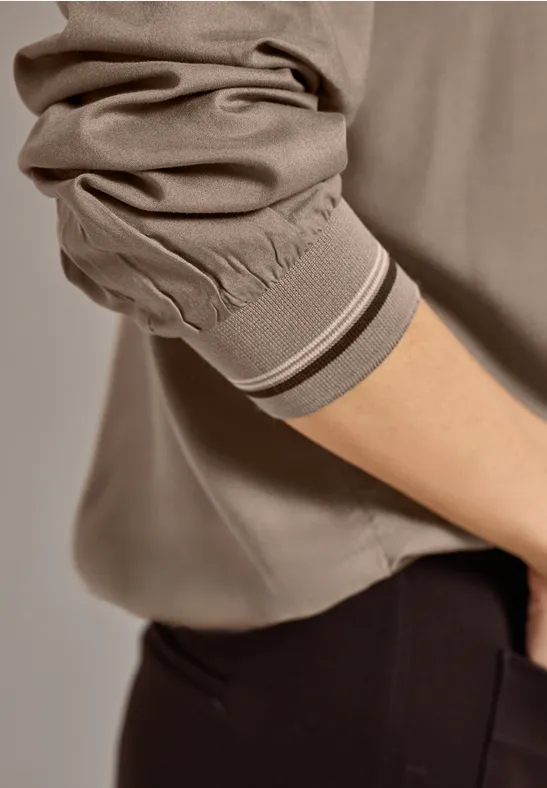 Blouse met gespleten hals en tape bark brown