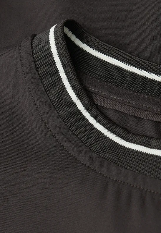Blouse met tape details darkest brown