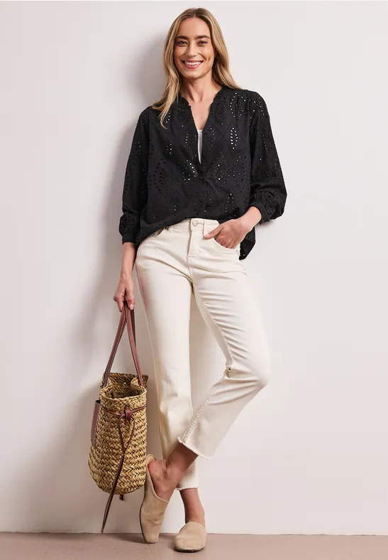 Blouse brodée à col fendu Black