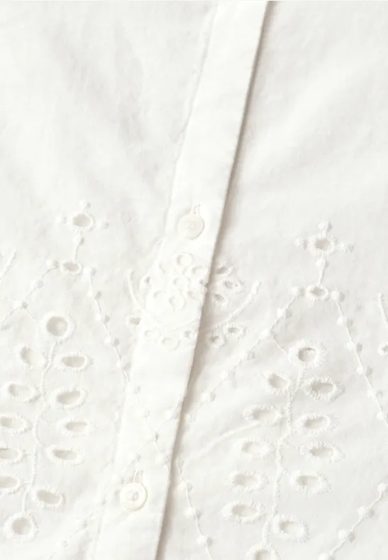 Wit overhemd met fijn opengewerkt borduurwerk