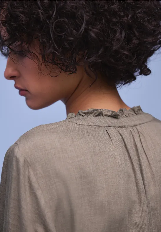 Bluse mit Rüschendetail light terra mocha mel.