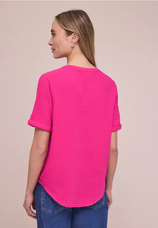 Blouse à manches courtes en qualité mousseline magenta dream