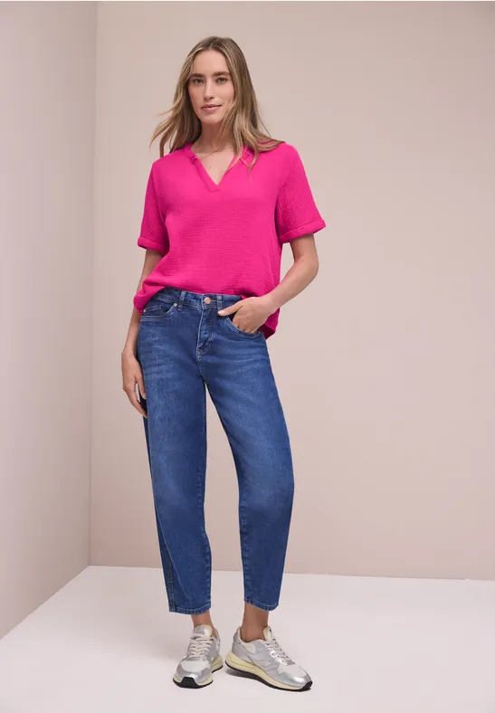 Blouse à manches courtes en qualité mousseline magenta dream