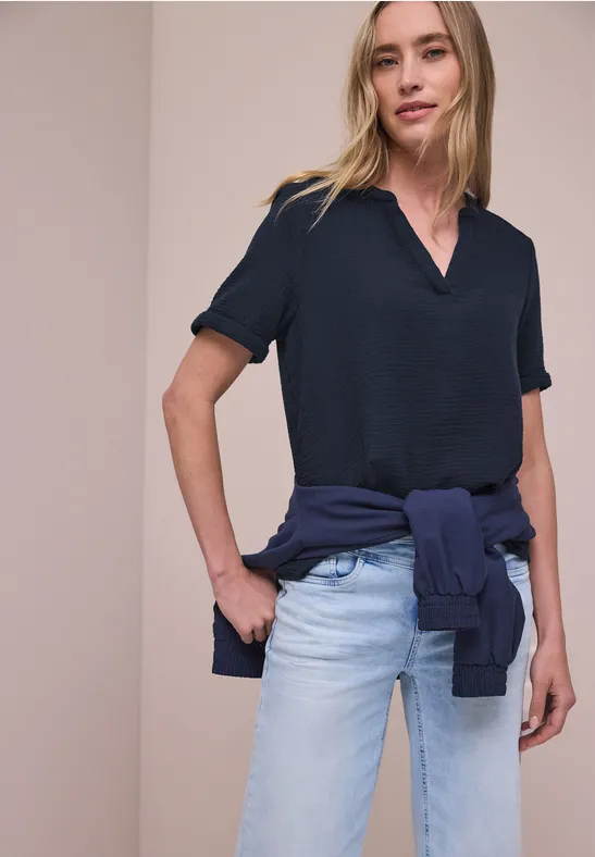 Kurzarm Bluse in Musselinqualität mit Turn-Up shadowed navy