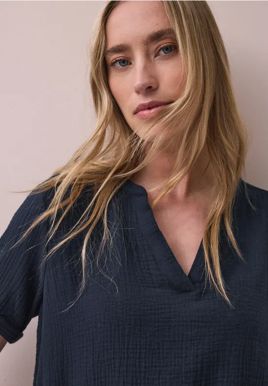 Kurzarm Bluse in Musselinqualität mit Turn-Up shadowed navy
