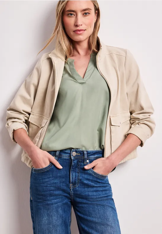 Blouse met gespleten hals en omslag mint leaf