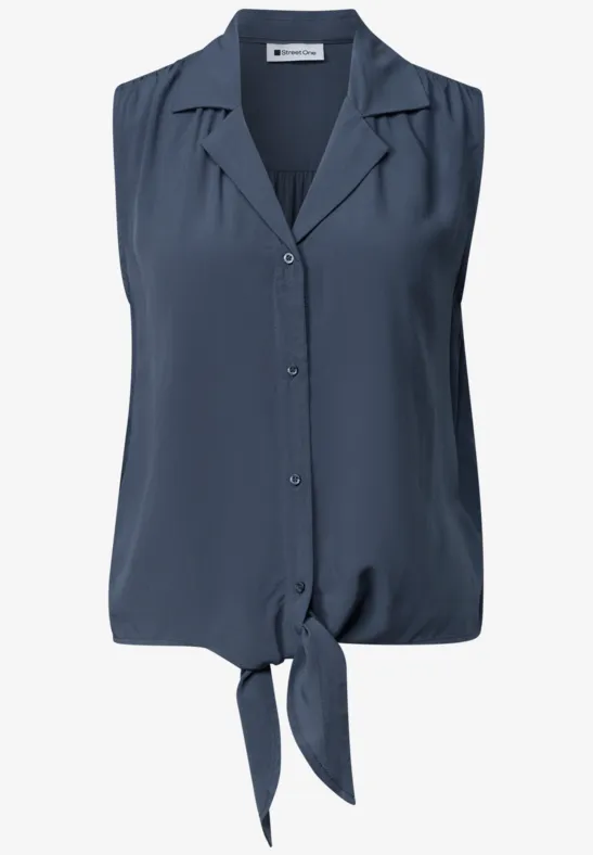 Ärmellose marineblaue Bluse mit Knopfleiste und modischer Knotenbindung am Saum