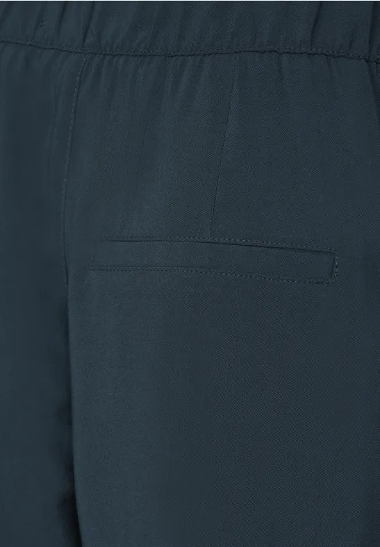 Loose Fit Paperbag Shorts cool vintage green