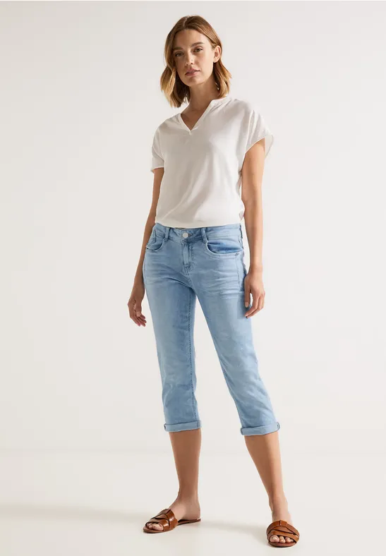 Casual Fit Hose in 3/4 light blue bleached