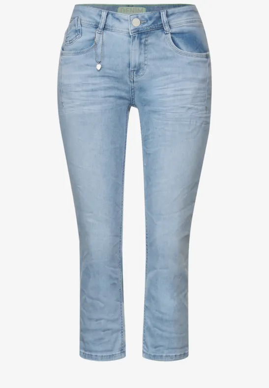 Casual Fit Hose in 3/4 light blue bleached