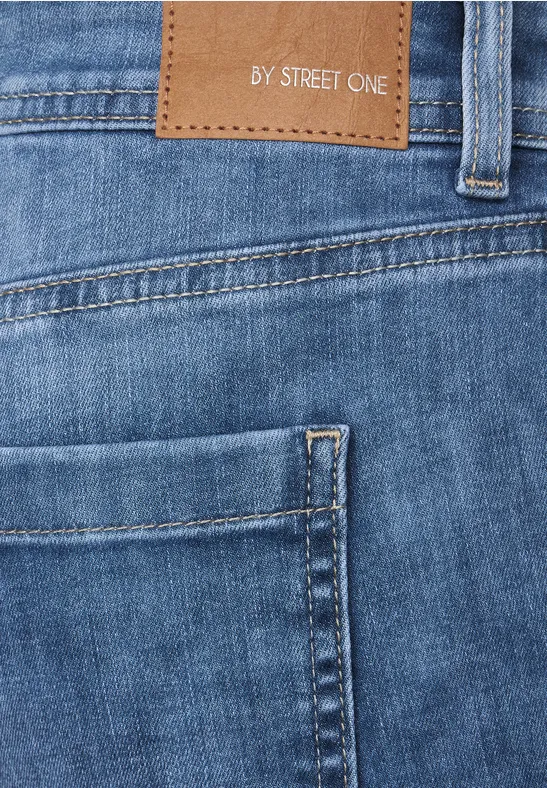 Casual Fit 7/8 Jeans mid indigo random wash