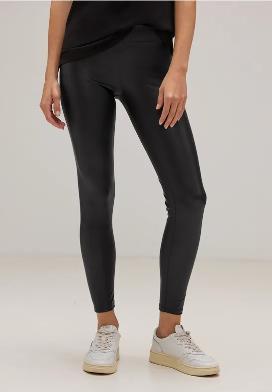 Leggings mit Coating Black