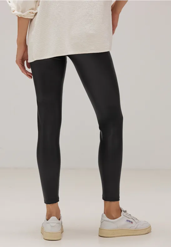 Leggings mit Coating Black