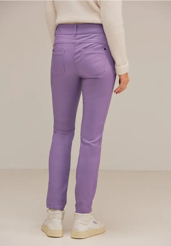 Slim Fit Hose mit Coating dusty lupine lilac