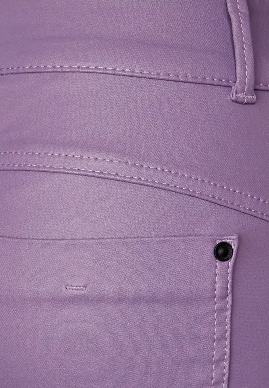 Slim Fit Hose mit Coating dusty lupine lilac
