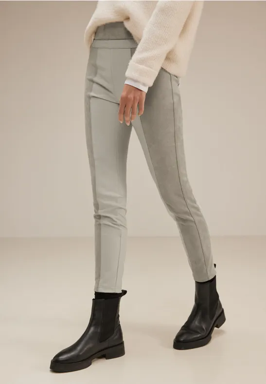 Skinny Fit Materialmix Hose dull whisper cream PU