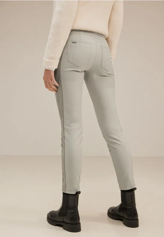 Skinny Fit Materialmix Hose dull whisper cream PU